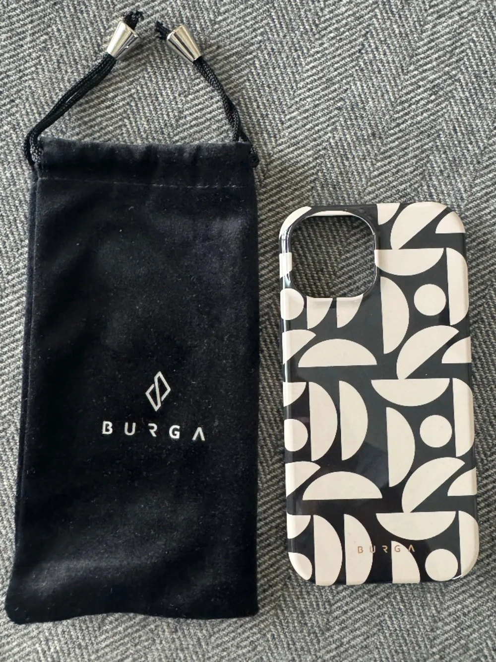 NWT, BURGA, DARLING 15 PRO MAX IPHONE COVER